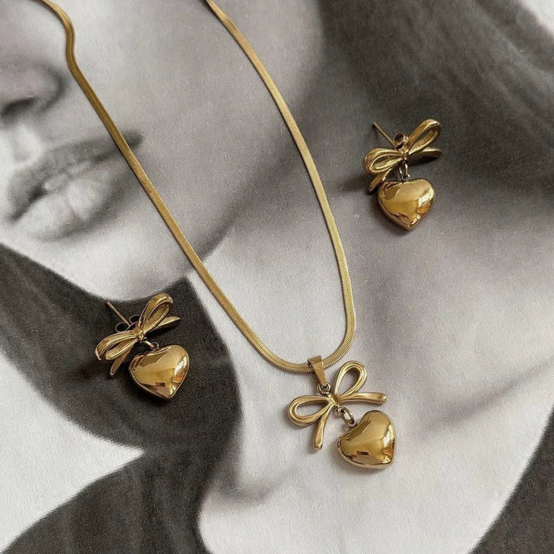 Anti Tarnish Bow-Heart Pendant Necklace Set