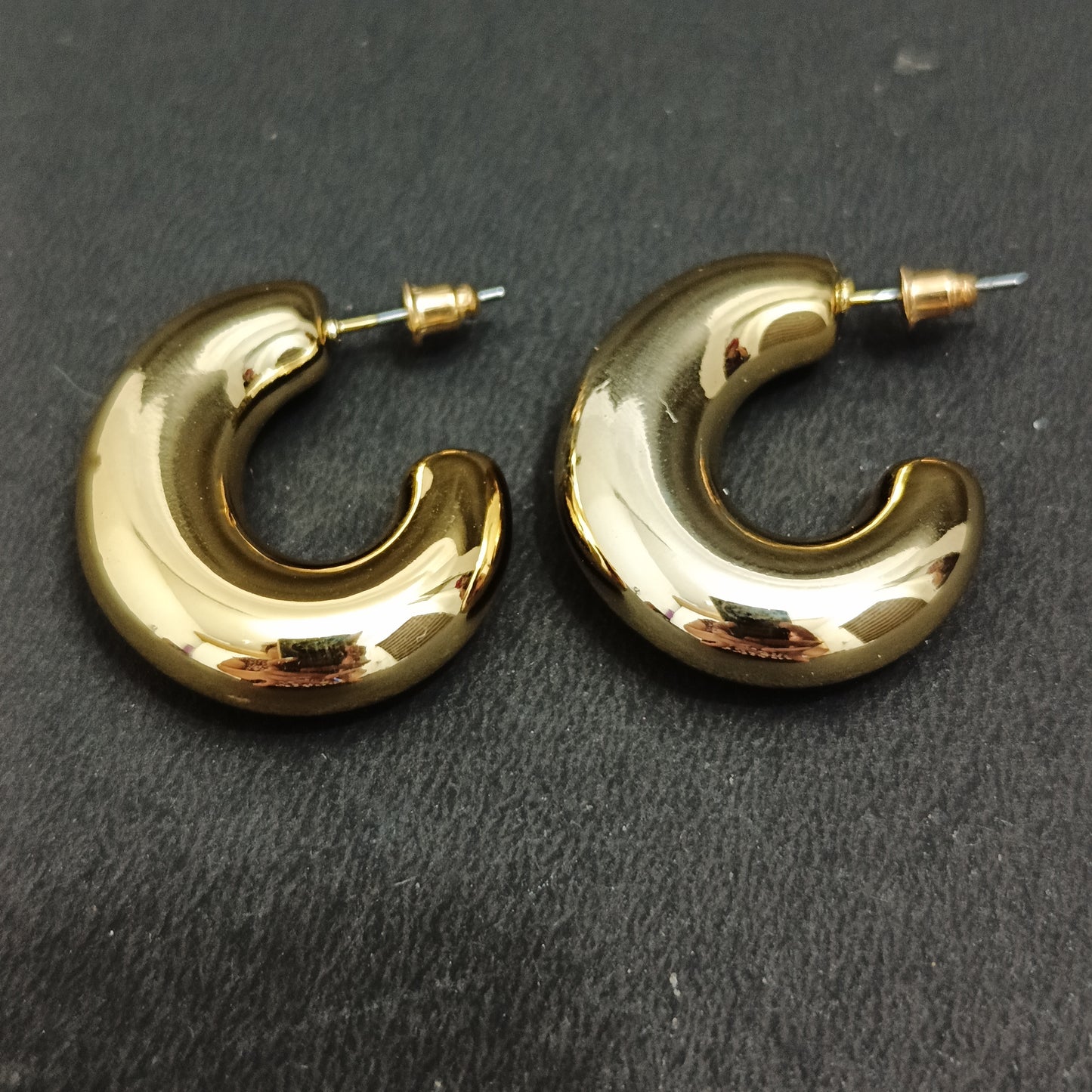 Grandeur Golden Hoop Earrings