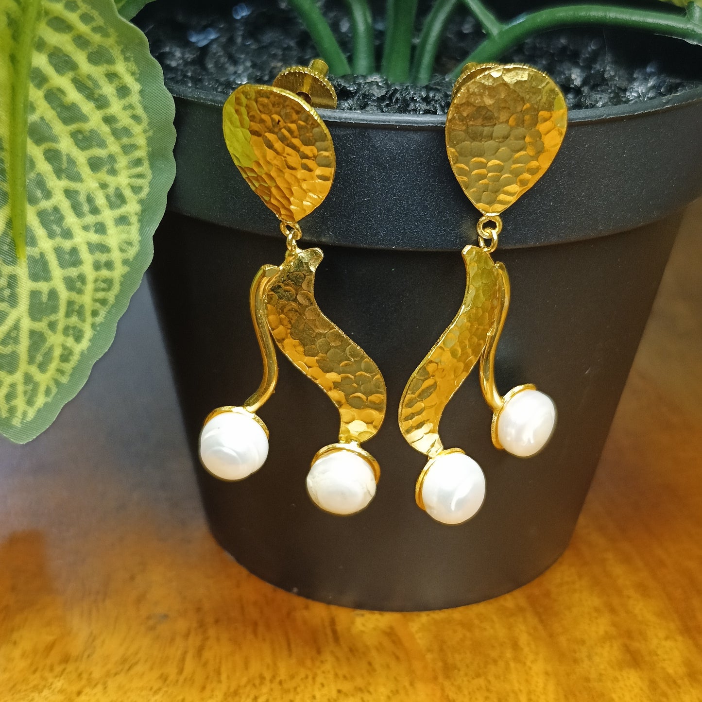 Golden Hammered Brass Pearl Dangler