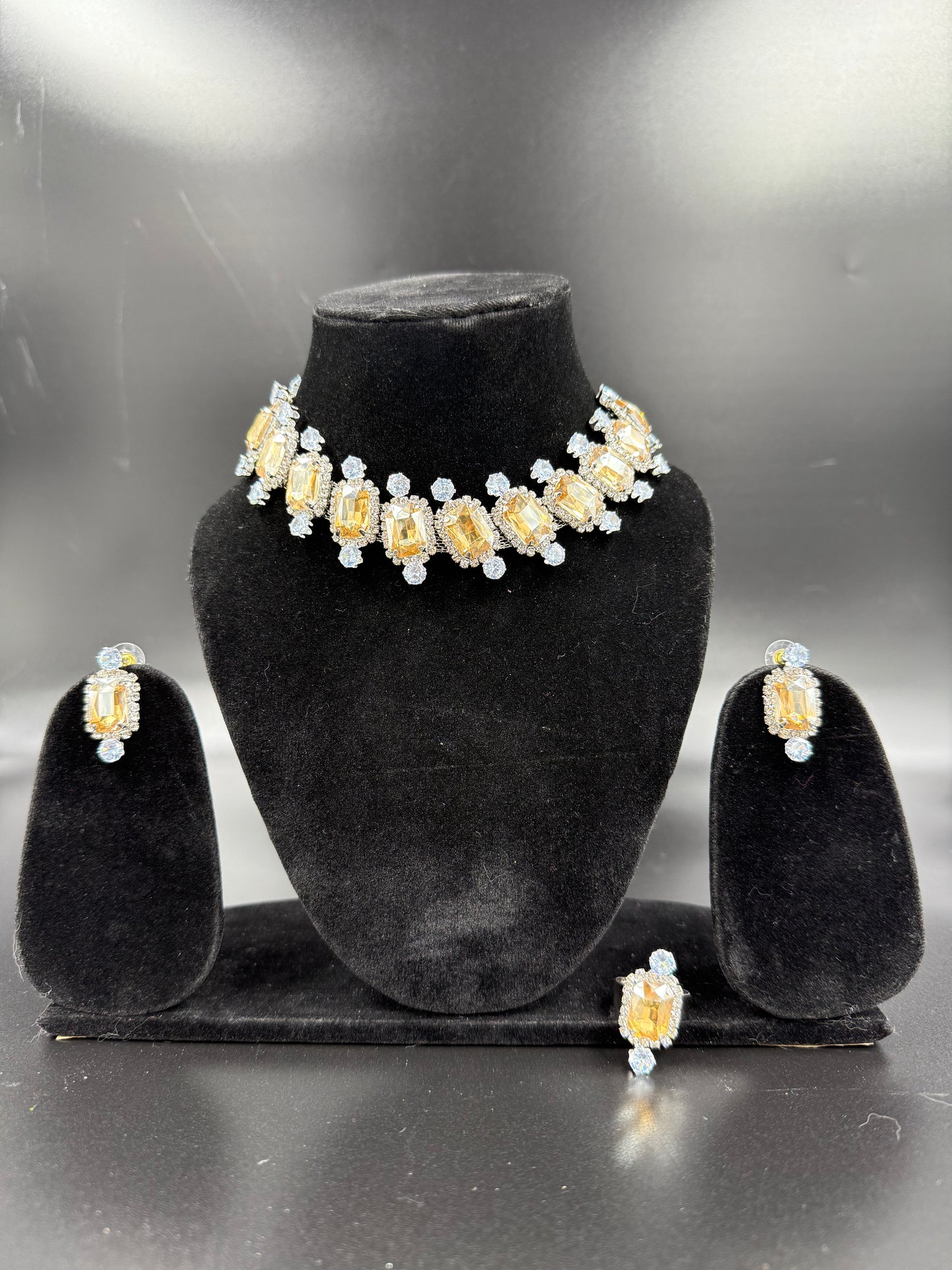 Sunkissed Radiance Necklace Set