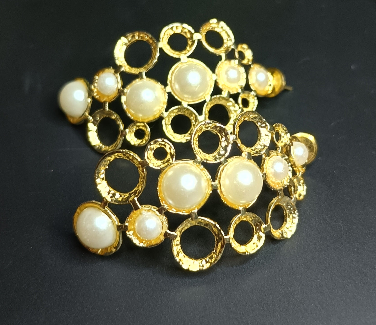 Golden Radiance Pearl Earrings