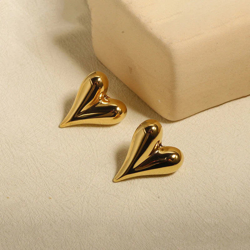Anti Tarnish Heart Pendant Necklace Set