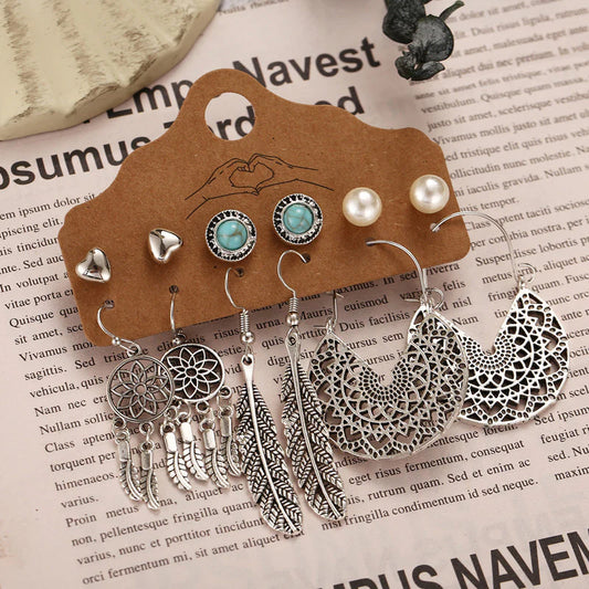 Mia Oxidized Silver Earring