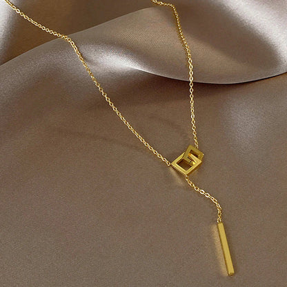 Anti Tarnish Interlocked Geometric Pendant Necklace