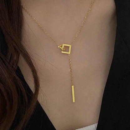 Anti Tarnish Interlocked Geometric Pendant Necklace