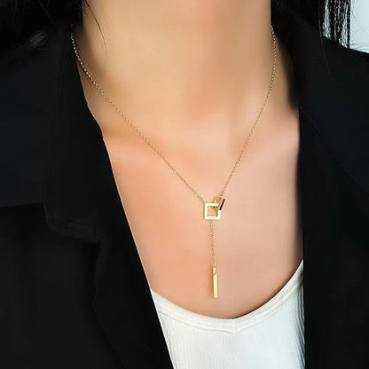 Anti Tarnish Interlocked Geometric Pendant Necklace