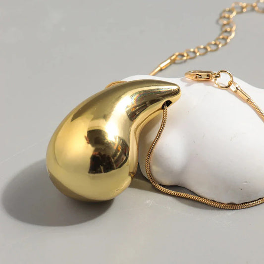 Rasa Pendant Necklace Set